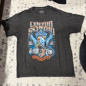 Lynyrd Skynyrd "Free Bird" Graphic Tee - Black with Blue & Red Print Large